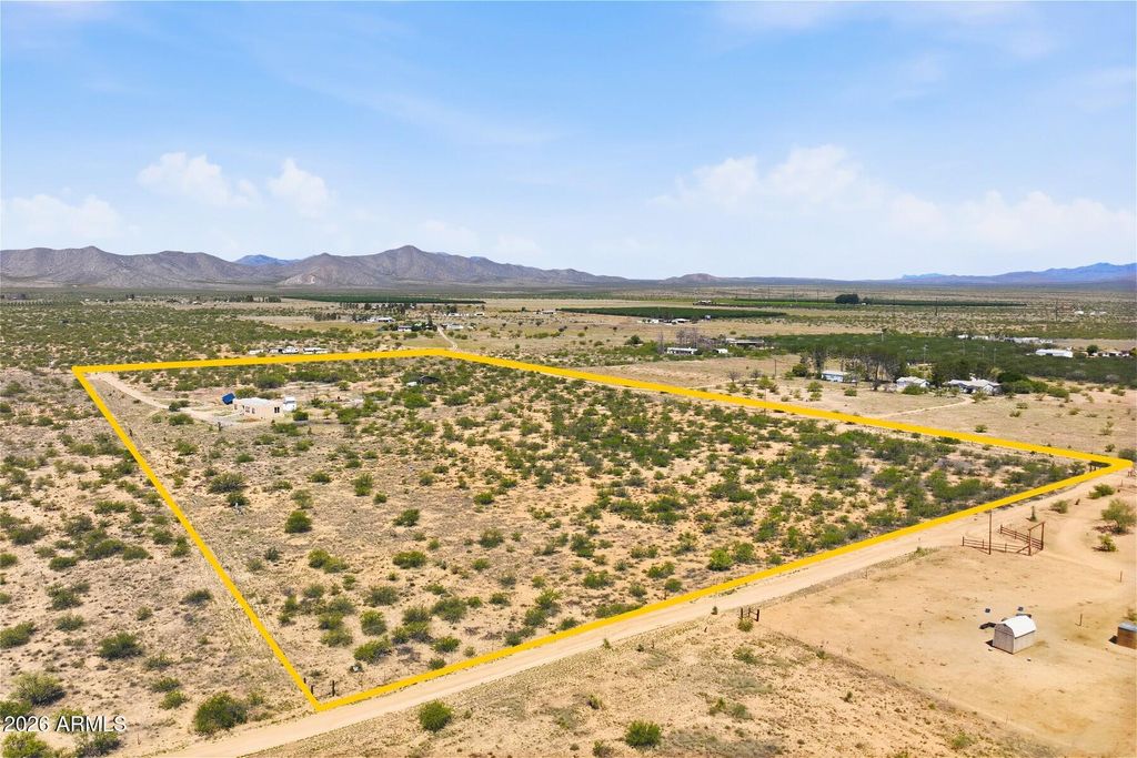 Image 34 of property listing at 3216 N Mesquite Road, Cochise, AZ 85606