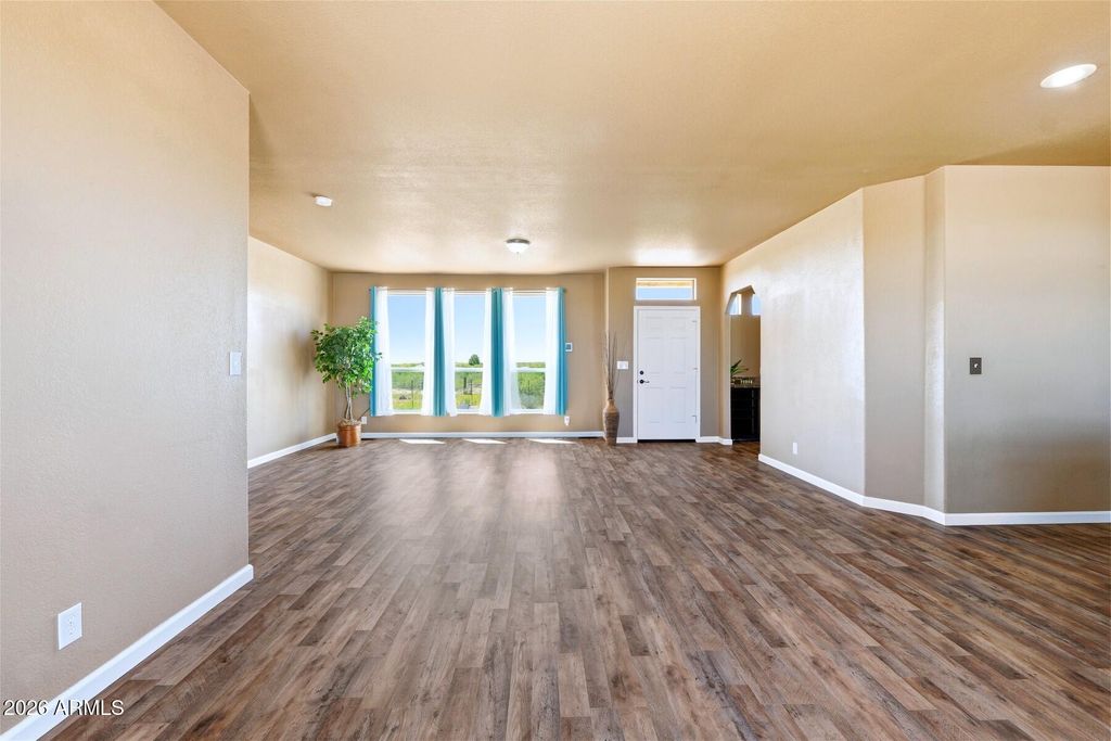 Image 5 of property listing at 3216 N Mesquite Road, Cochise, AZ 85606