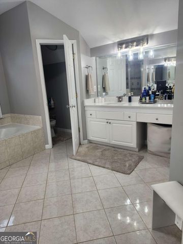 1955 Barrett Knoll Circle NW, Kennesaw, GA 30152