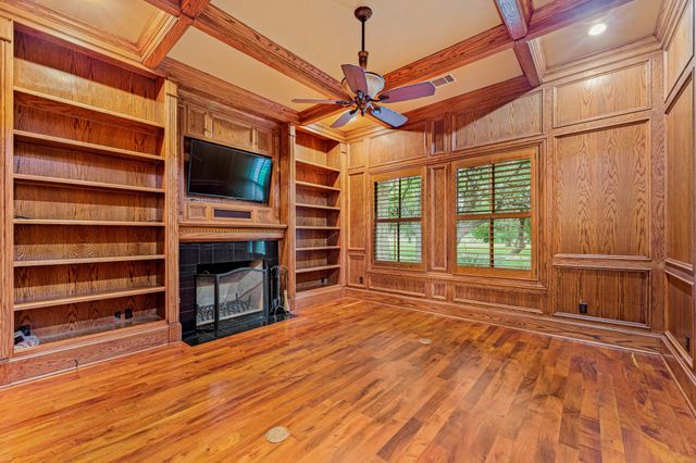 300 Escalera PKWY, Georgetown, TX 78628