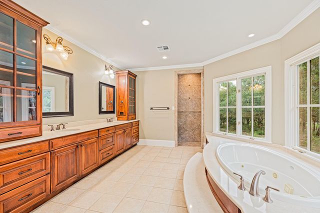 300 Escalera PKWY, Georgetown, TX 78628