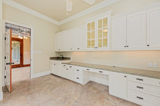 300 Escalera PKWY, Georgetown, TX 78628