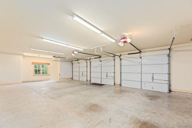 300 Escalera PKWY, Georgetown, TX 78628