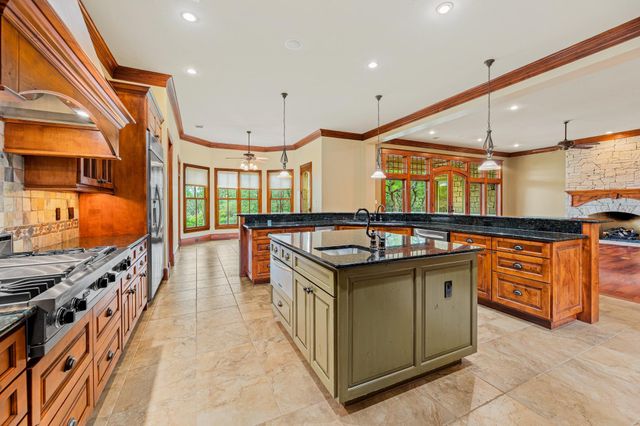 300 Escalera PKWY, Georgetown, TX 78628