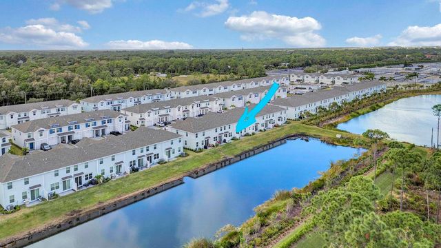 5748 SE Edgewater Circle, Stuart, FL 34997