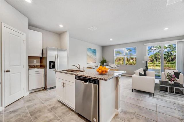 5748 SE Edgewater Circle, Stuart, FL 34997