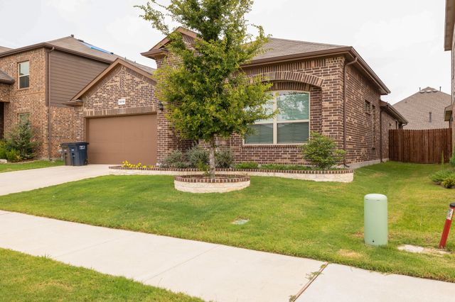 15712 Buffalo Nickel Drive, Fort Worth, TX 76177