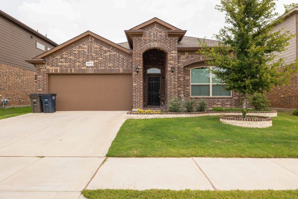 15712 Buffalo Nickel Drive, Fort Worth, TX 76177