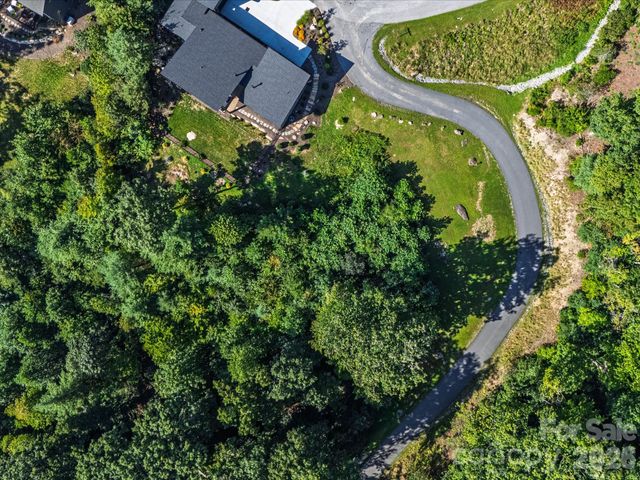 52 Lemongrass Trail, Hendersonville, NC 28791
