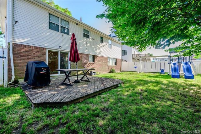 634 Jarvis Avenue, Far Rockaway, NY 11691