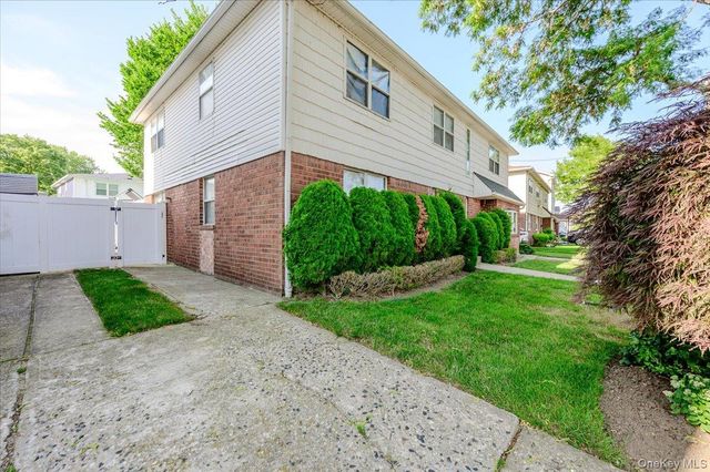634 Jarvis Avenue, Far Rockaway, NY 11691