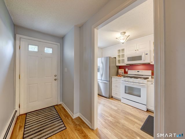 10 Butternut Lane 10, Rocky Hill, CT 06067