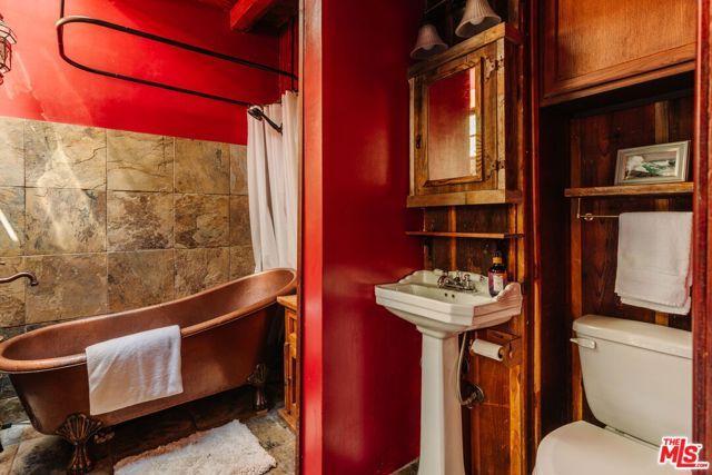 21513 Highvale Trail, Topanga (los Angeles), CA 90290