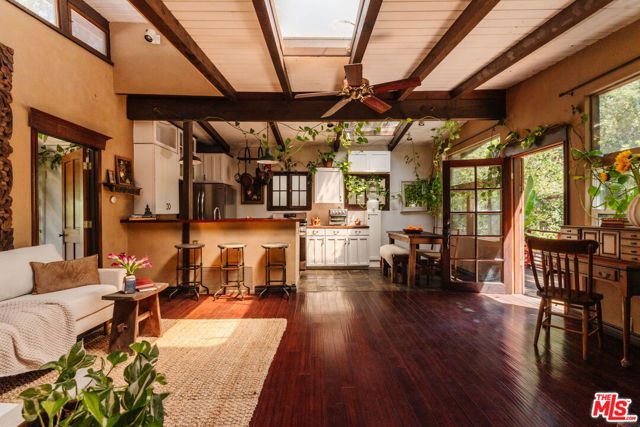 21513 Highvale Trail, Topanga (los Angeles), CA 90290