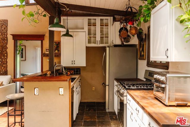 21513 Highvale Trail, Topanga (los Angeles), CA 90290