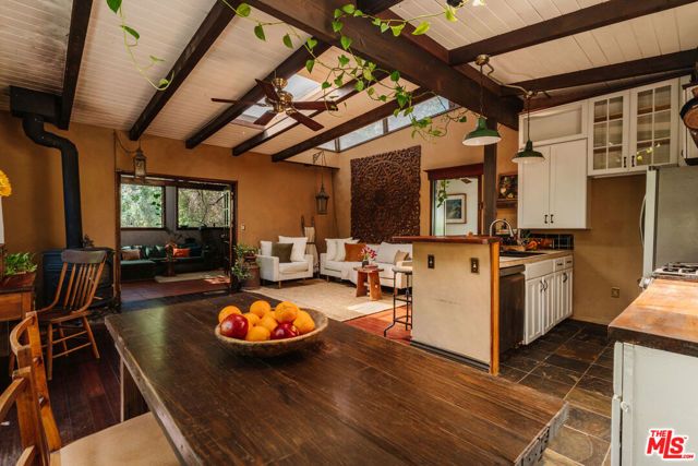 21513 Highvale Trail, Topanga (los Angeles), CA 90290