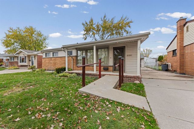 21301 Briarcliff Street, St Clair Shores, MI 48082