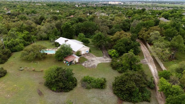 15 Wildflower TRL, Round Rock, TX 78664