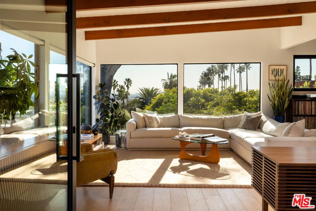 Image 2 of property listing at 1818 Micheltorena Street, Los Angeles, CA 90026