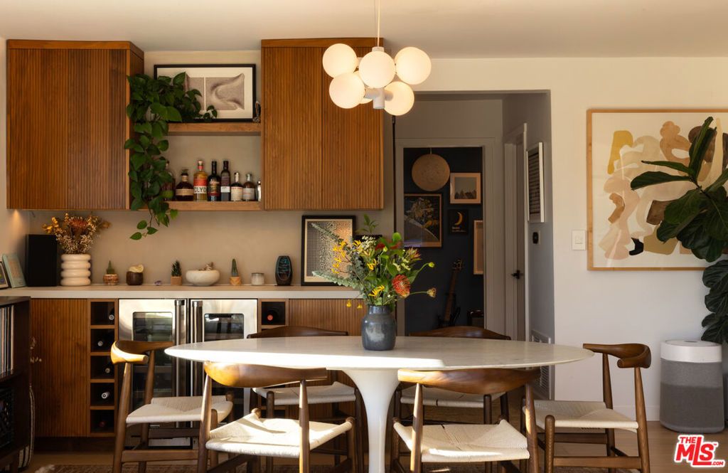 Image 8 of property listing at 1818 Micheltorena Street, Los Angeles, CA 90026