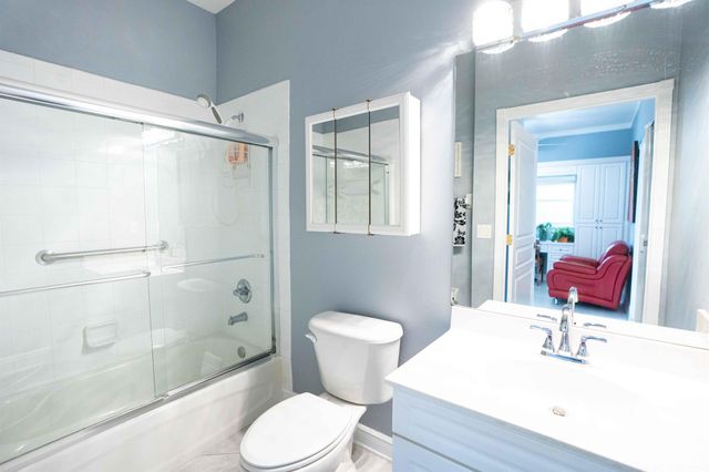 665 NE Bent Paddle Lane, Port St Lucie, FL 34983