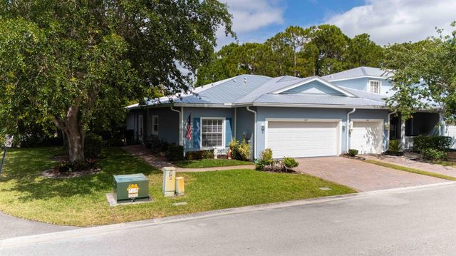 665 NE Bent Paddle Lane, Port St Lucie, FL 34983