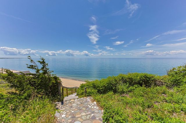 41 Pond Road, North Truro, MA 02652