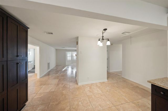 83 County Road 3189c, Cleveland, TX 77327