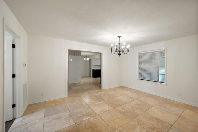 83 County Road 3189c, Cleveland, TX 77327