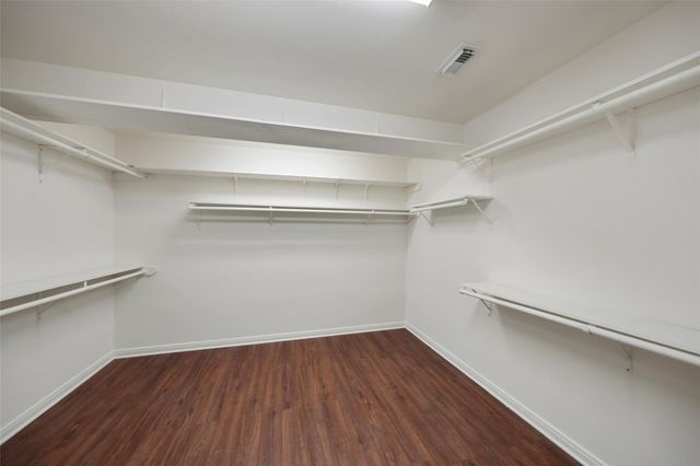 83 County Road 3189c, Cleveland, TX 77327