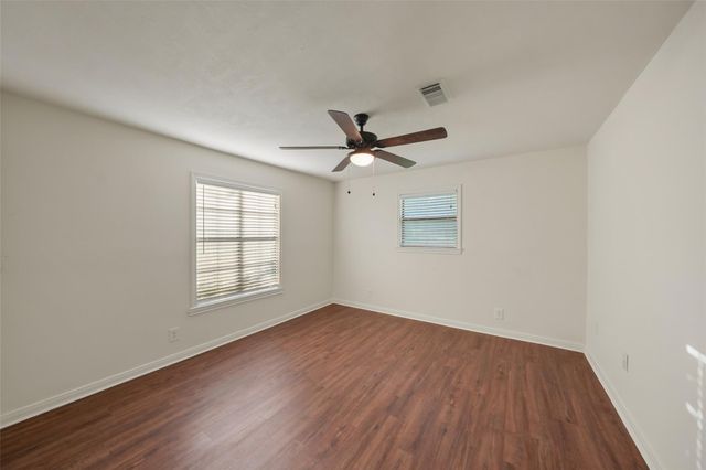 83 County Road 3189c, Cleveland, TX 77327