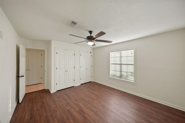 83 County Road 3189c, Cleveland, TX 77327