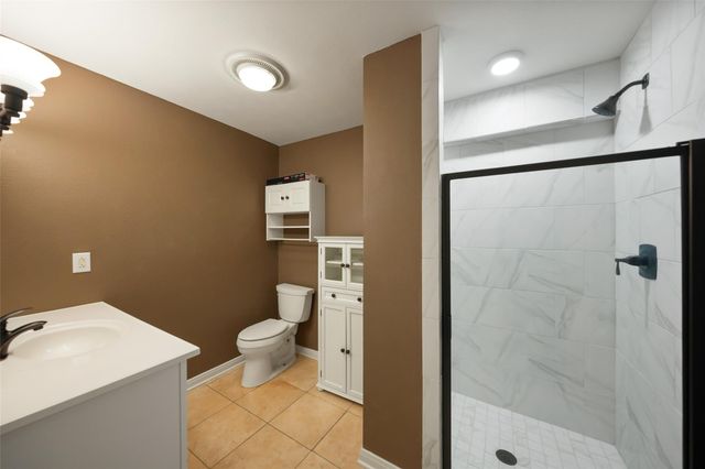 83 County Road 3189c, Cleveland, TX 77327