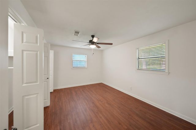 83 County Road 3189c, Cleveland, TX 77327