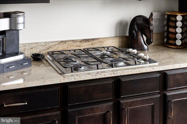 1590 KINNAIRD TER NE, Leesburg, VA 20176