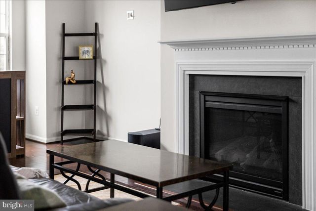 1590 KINNAIRD TER NE, Leesburg, VA 20176