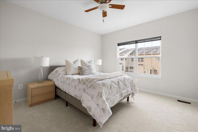 1590 KINNAIRD TER NE, Leesburg, VA 20176