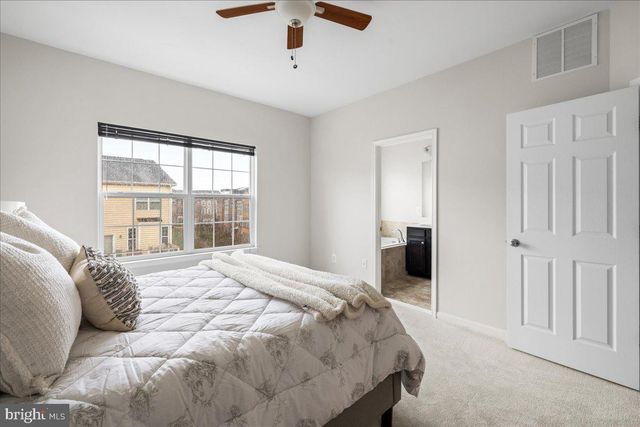 1590 KINNAIRD TER NE, Leesburg, VA 20176