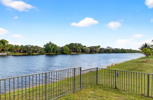 1940 SW 7th Place, Boca Raton, FL 33486