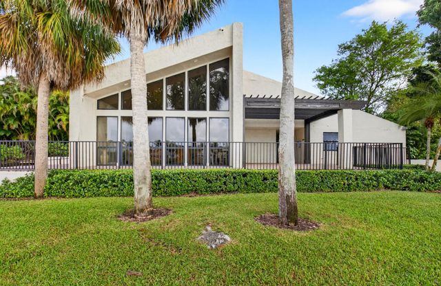 1940 SW 7th Place, Boca Raton, FL 33486