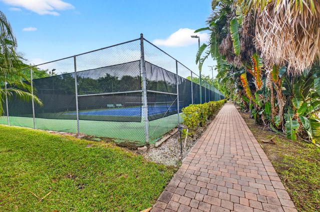 1940 SW 7th Place, Boca Raton, FL 33486