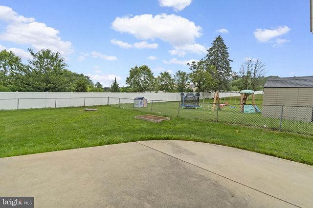 7 JONATHAN WAY, Red Lion, PA 17356