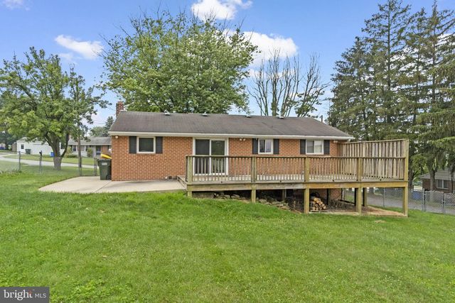 7 JONATHAN WAY, Red Lion, PA 17356