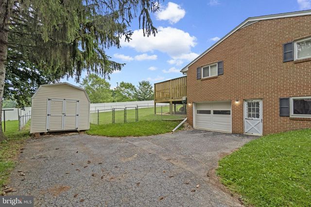 7 JONATHAN WAY, Red Lion, PA 17356