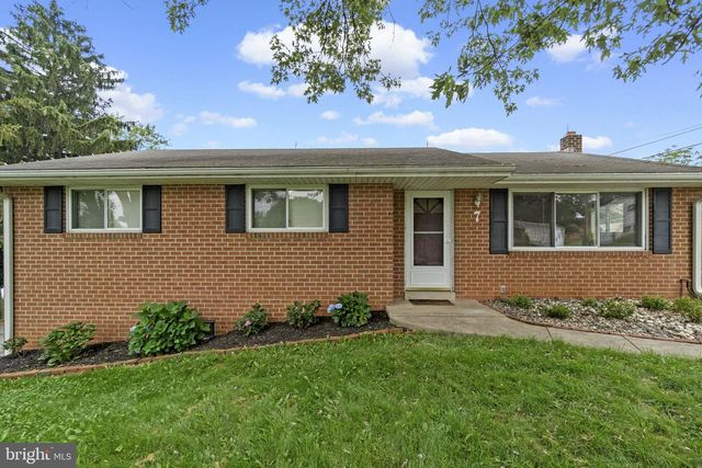 7 JONATHAN WAY, Red Lion, PA 17356