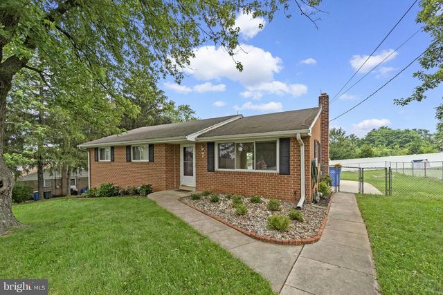 7 JONATHAN WAY, Red Lion, PA 17356