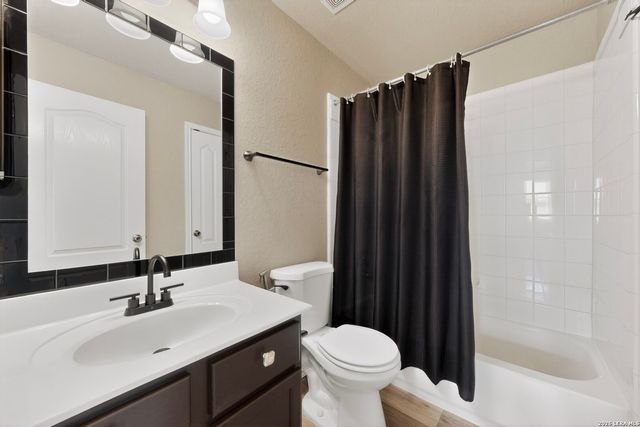 17031 Graham Walk, San Antonio, TX 78247