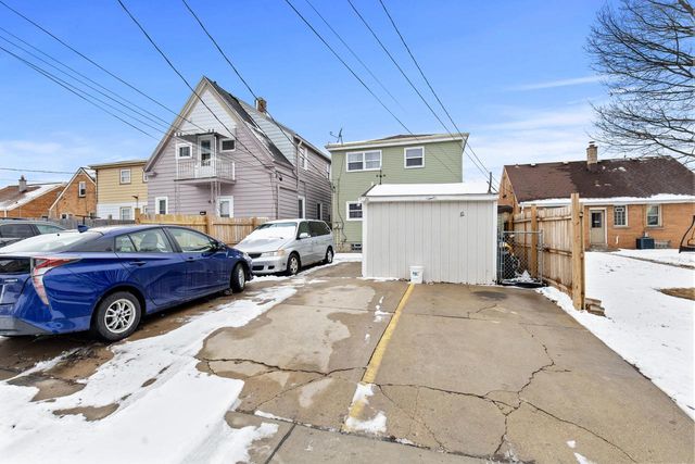 3224 S 13th STREET, Milwaukee, WI 53215