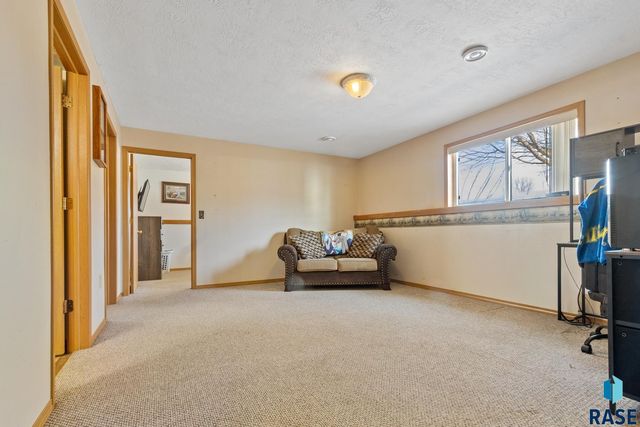 509 Aana Ave Avenue, Baltic, SD 57003