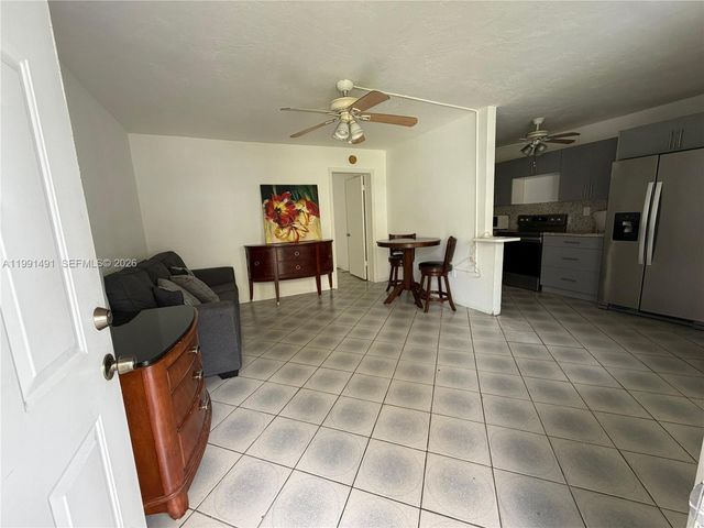 4550 SW 67 AVE 6, Miami, FL 33155
